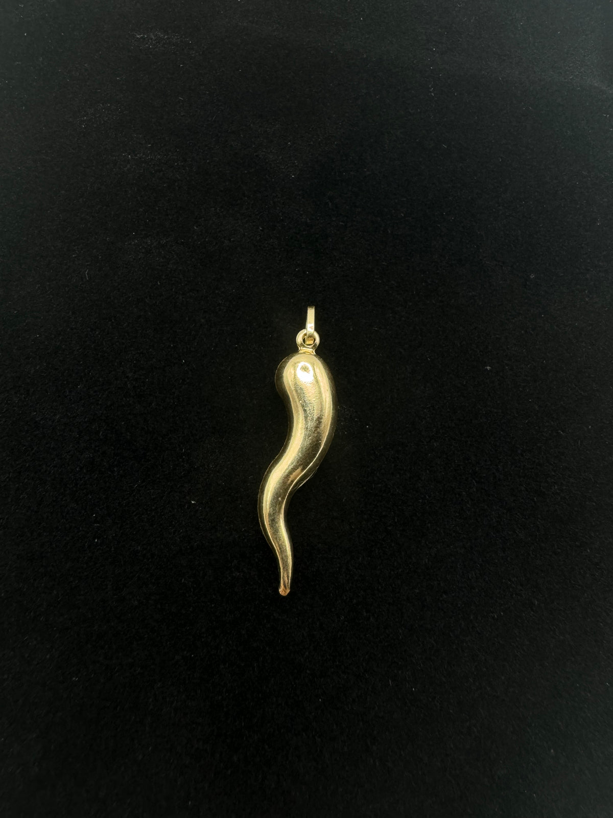 37MM ITIALIAN HORN PENDANT 14k